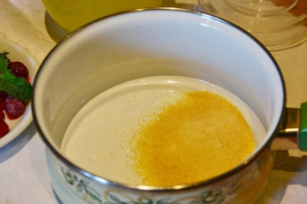 Measure out the gelatin