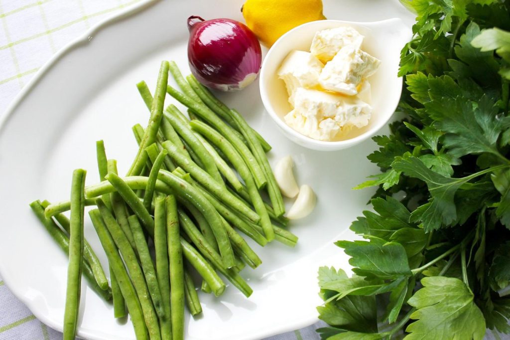 Best Baked Shrimp with 128 kcal Prep the veggies and cheese