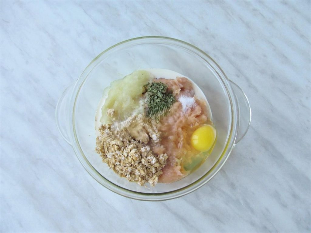 Mix the meat filling