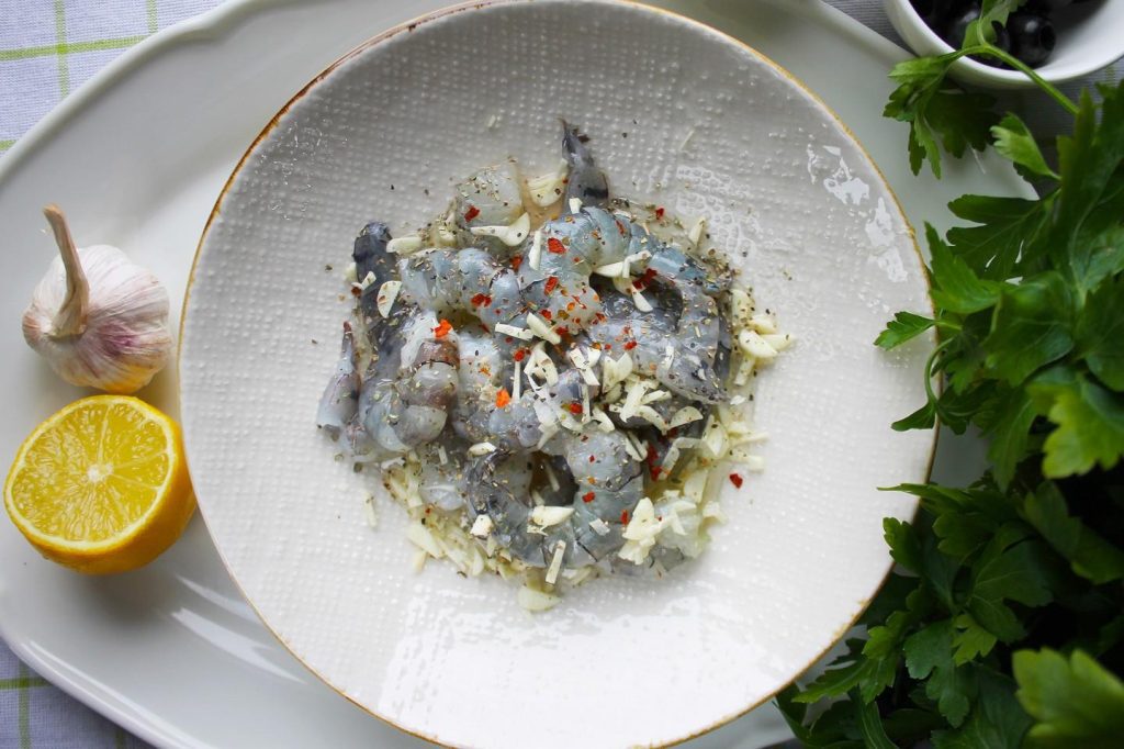 Best Baked Shrimp with 128 kcal Marinate the shrimp